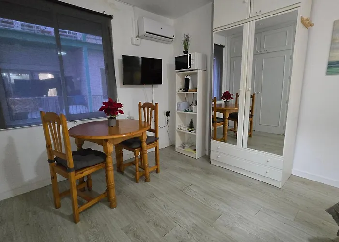 Estudio En Torremolinos, Plaza De Andalucia